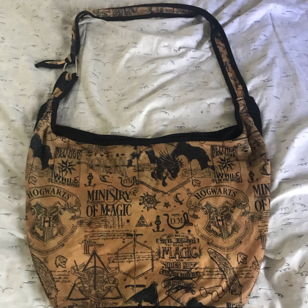Crossbody bag